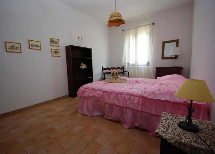 La Tenuta לינה וארוחת בוקר *